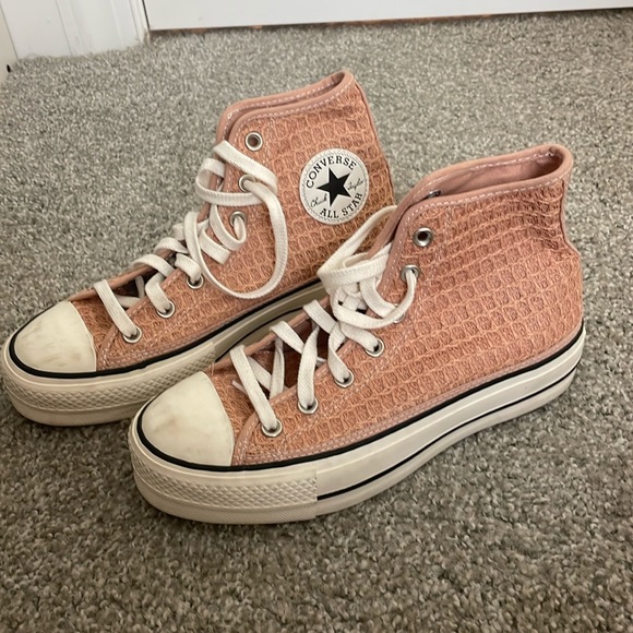 converse - Picture 1 of 5